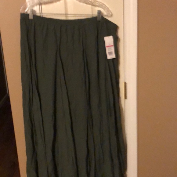 new directions Dresses & Skirts - New with tags green skirt